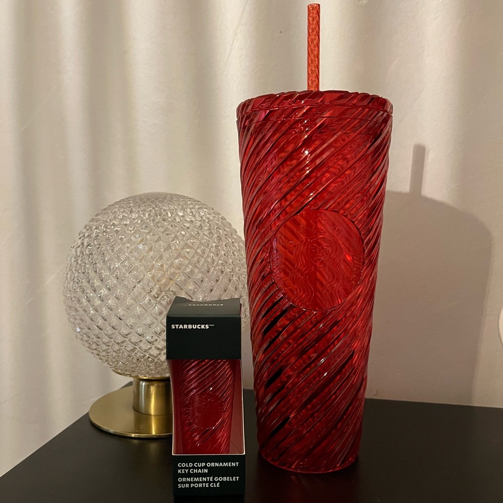 Starbucks Red Swirl 2024 Venti Tumbler & Keychain